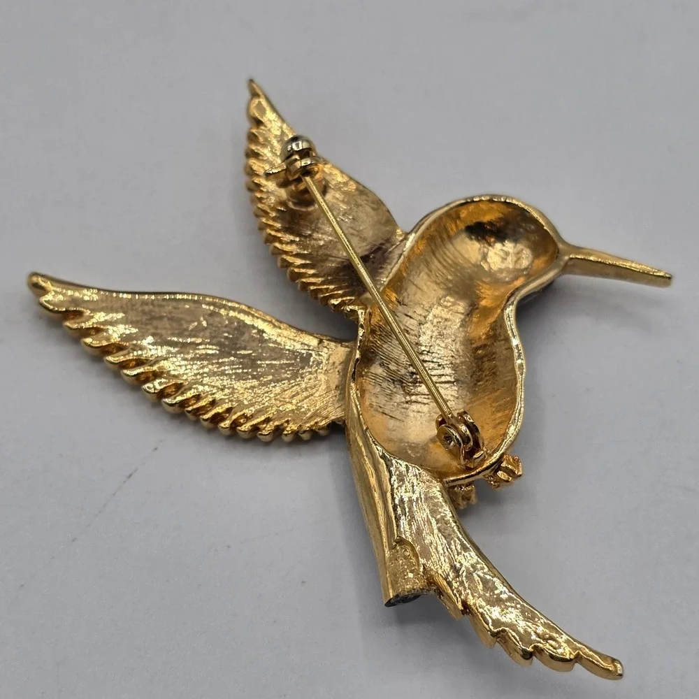 Vintage Style Enamel Hummingbird Brooch Gold Tone Multicolor Bird Pin Unique